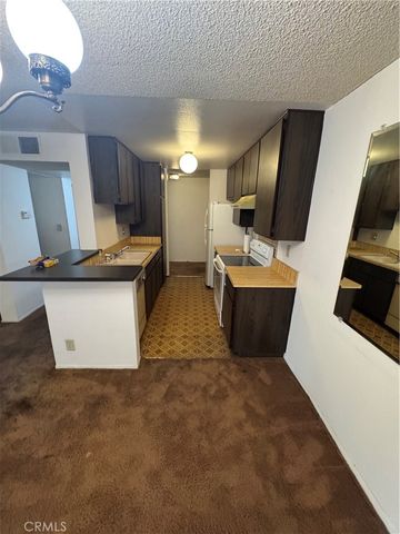8535 W West Knoll 202, West Hollywood, CA 90069