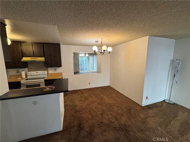 8535 W West Knoll 202, West Hollywood, CA 90069