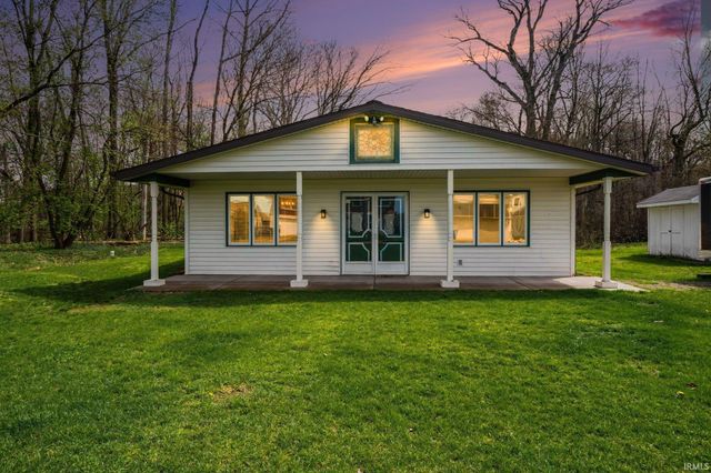 51220 Maplewood Drive, Elkhart, IN 46514