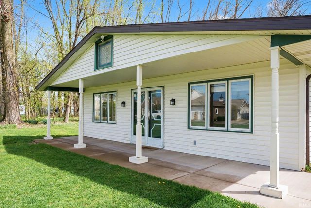 51220 Maplewood Drive, Elkhart, IN 46514
