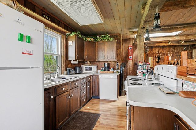 51220 Maplewood Drive, Elkhart, IN 46514