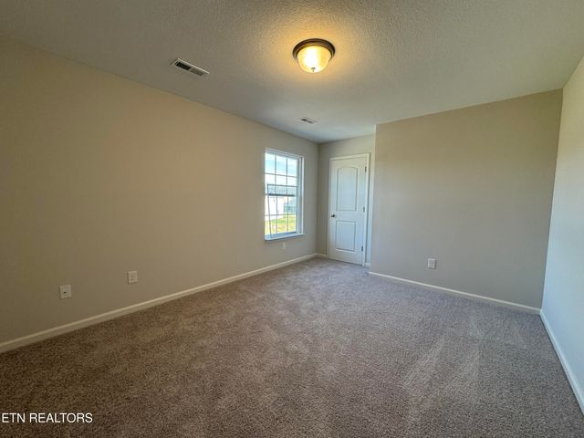 8906 Keenberg Lane, Knoxville, TN 37931