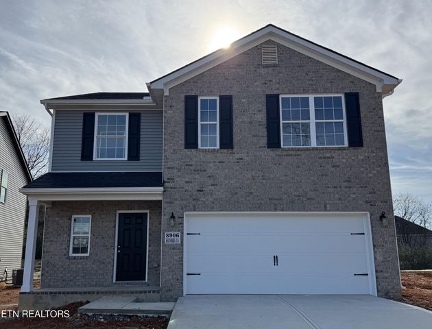 8906 Keenberg Lane, Knoxville, TN 37931