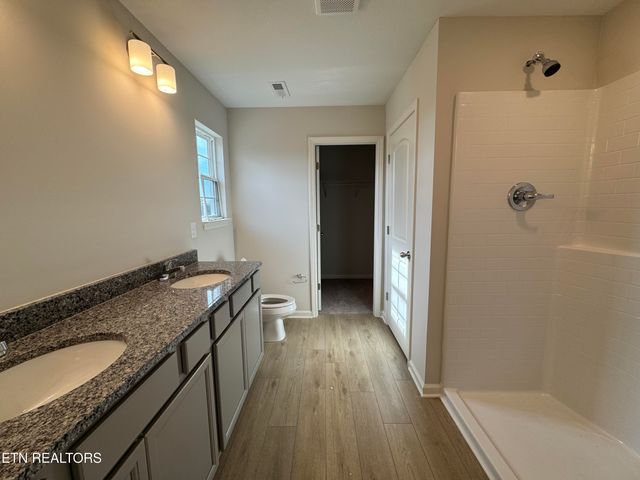 8906 Keenberg Lane, Knoxville, TN 37931