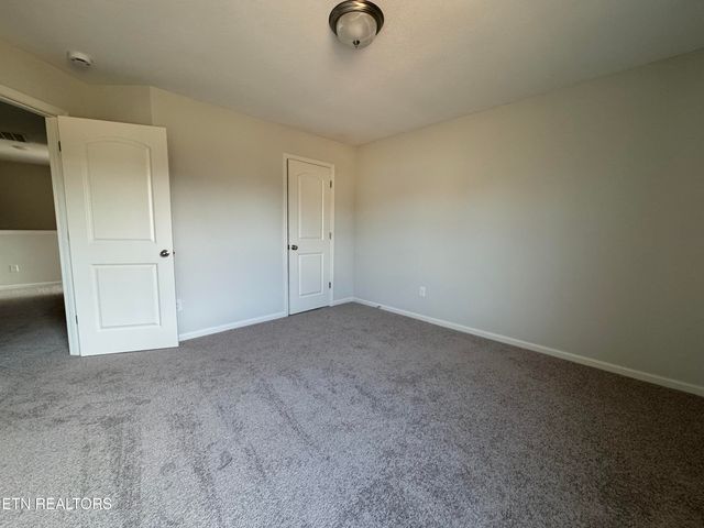 8906 Keenberg Lane, Knoxville, TN 37931