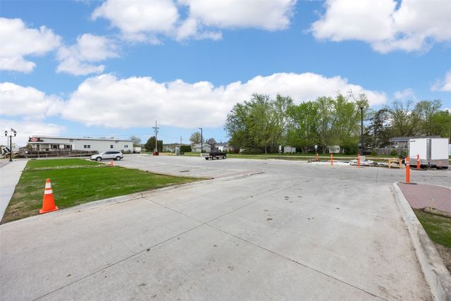 1500 Main St 208, Ely, IA 52227