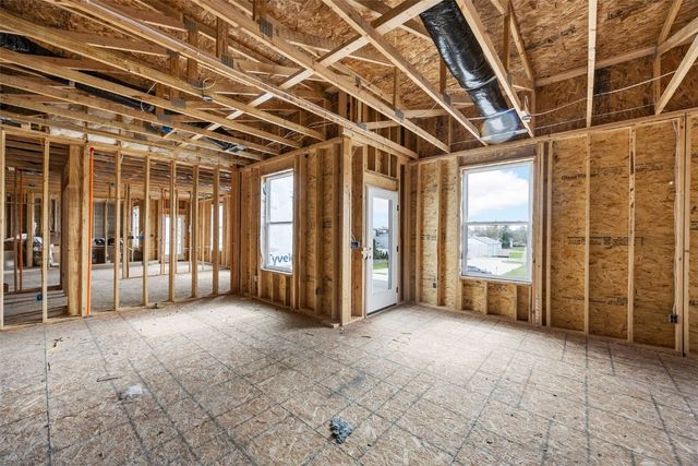 1500 Main St 208, Ely, IA 52227