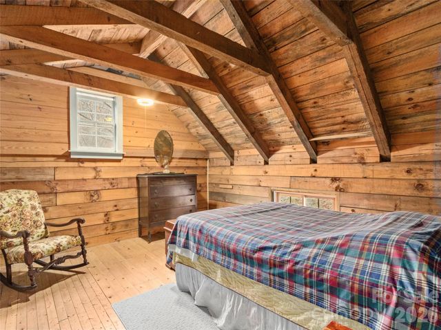 2701 Roses Branch Road, Bakersville, NC 28705