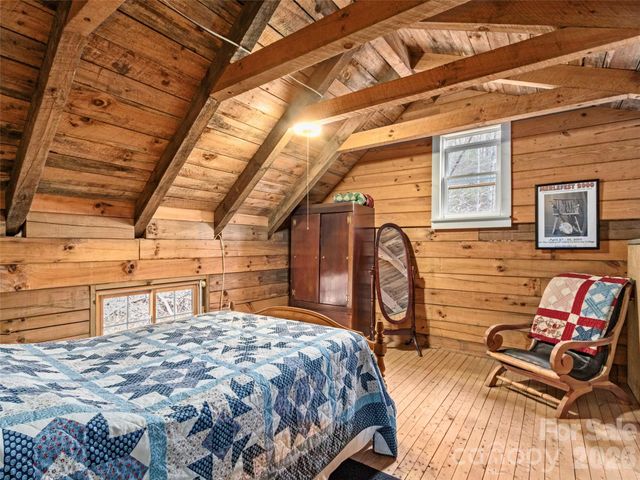 2701 Roses Branch Road, Bakersville, NC 28705