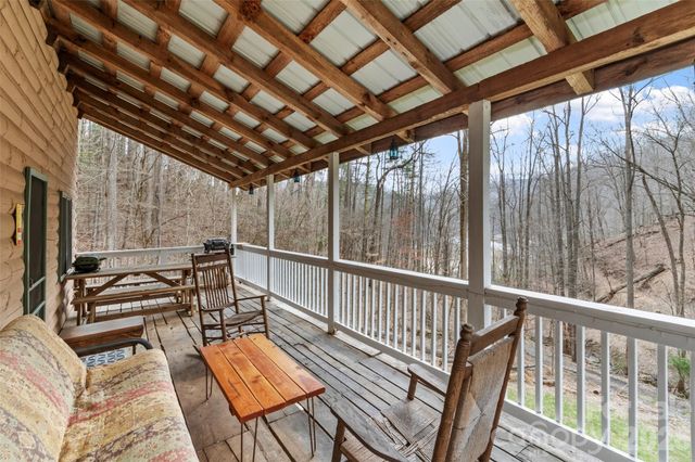 2701 Roses Branch Road, Bakersville, NC 28705