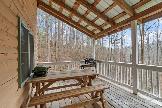 2701 Roses Branch Road, Bakersville, NC 28705