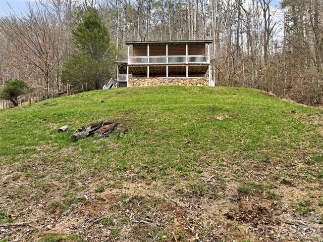 2701 Roses Branch Road, Bakersville, NC 28705
