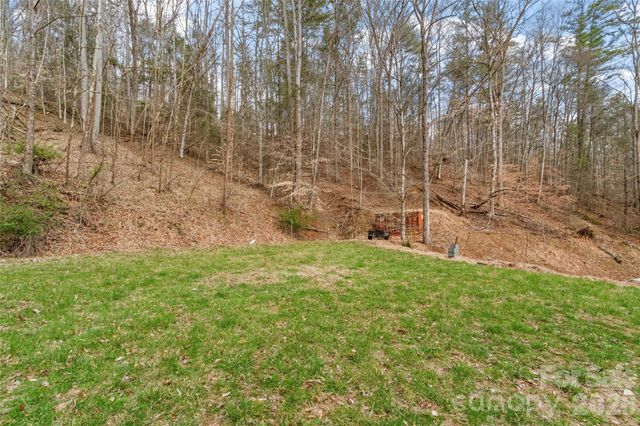2701 Roses Branch Road, Bakersville, NC 28705