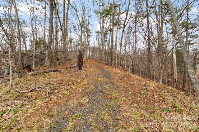 2701 Roses Branch Road, Bakersville, NC 28705