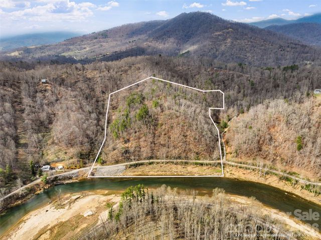 2701 Roses Branch Road, Bakersville, NC 28705