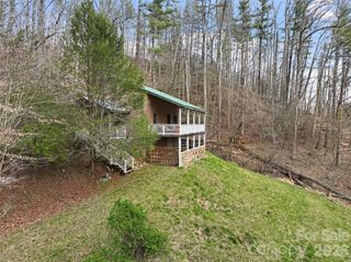 2701 Roses Branch Road, Bakersville, NC 28705