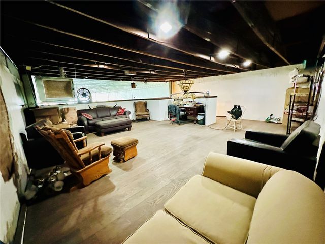 116 S Main Street, Cross Plains, TX 76443