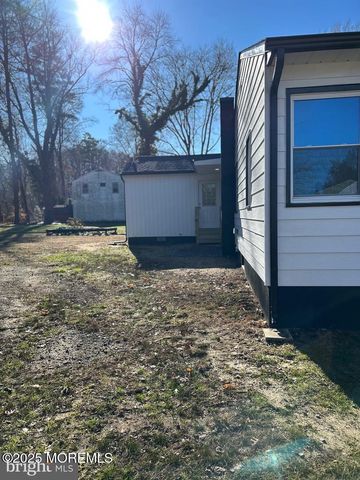 28 Cedar Street, New Egypt, NJ 08533