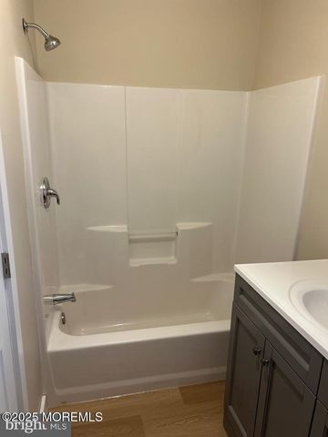 28 Cedar Street, New Egypt, NJ 08533