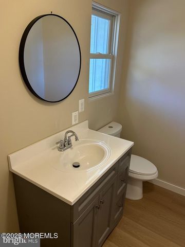 28 Cedar Street, New Egypt, NJ 08533