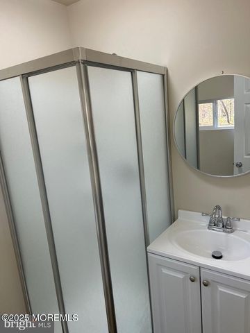 28 Cedar Street, New Egypt, NJ 08533