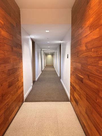 2145 44th Dr Apt 1D, New York City, NY 11101