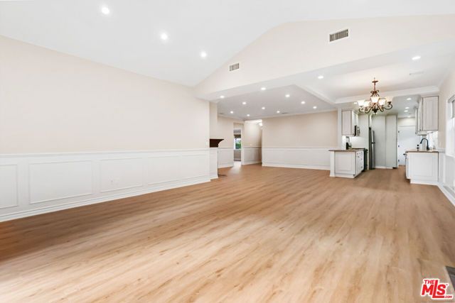 14716 Cumpston Street, Sherman Oaks, CA 91411