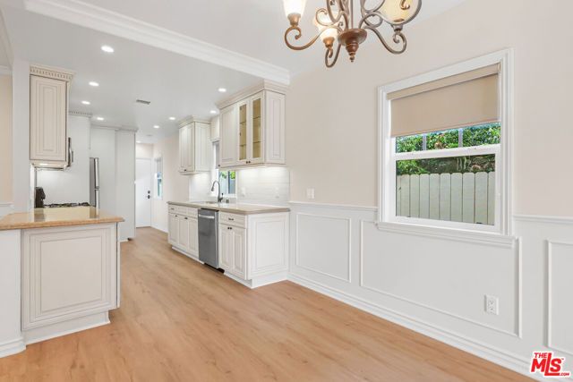 14716 Cumpston Street, Sherman Oaks, CA 91411