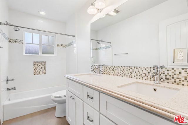 14716 Cumpston Street, Sherman Oaks, CA 91411