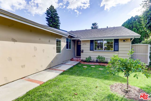 14716 Cumpston Street, Sherman Oaks, CA 91411