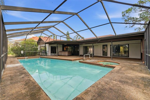 1803 COUNTRY CLUB COURT, Plant City, FL 33566