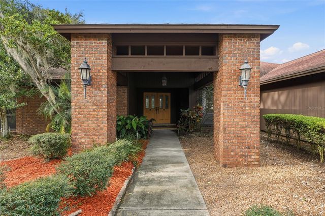 1803 COUNTRY CLUB COURT, Plant City, FL 33566