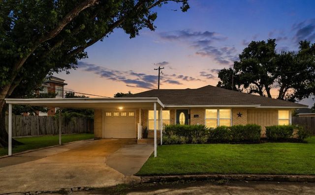 1734 Knightwick Drive, Houston, TX 77008