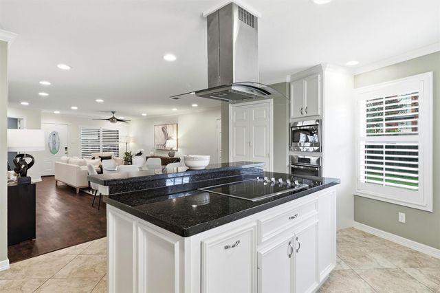 1734 Knightwick Drive, Houston, TX 77008