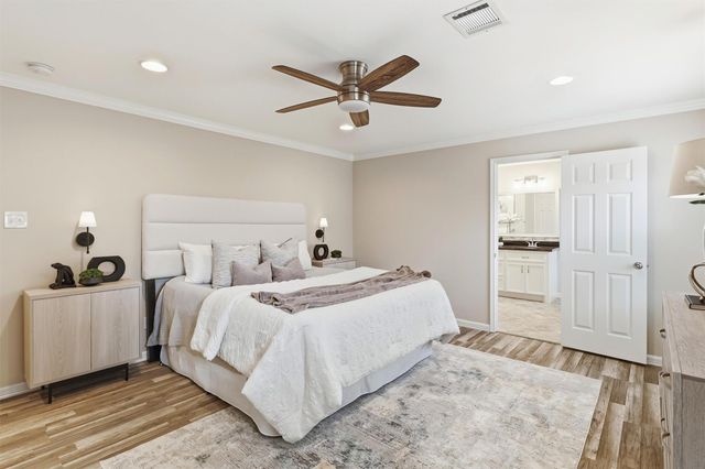 1734 Knightwick Drive, Houston, TX 77008