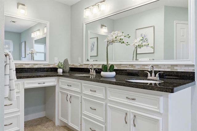 1734 Knightwick Drive, Houston, TX 77008