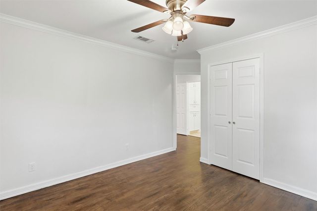1734 Knightwick Drive, Houston, TX 77008