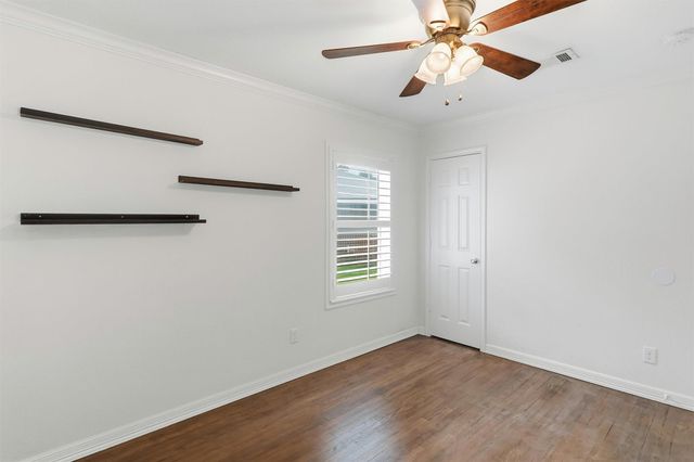 1734 Knightwick Drive, Houston, TX 77008