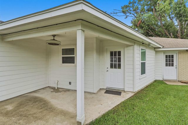 1734 Knightwick Drive, Houston, TX 77008