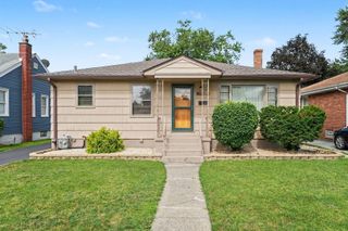 18338 Ridgewood Avenue, Lansing, IL 60438