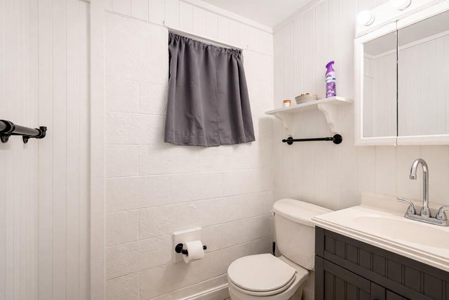 283 Barracuda Street, Bayou Vista, TX 77563