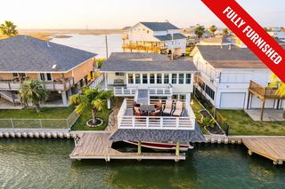 283 Barracuda Street, Bayou Vista, TX 77563