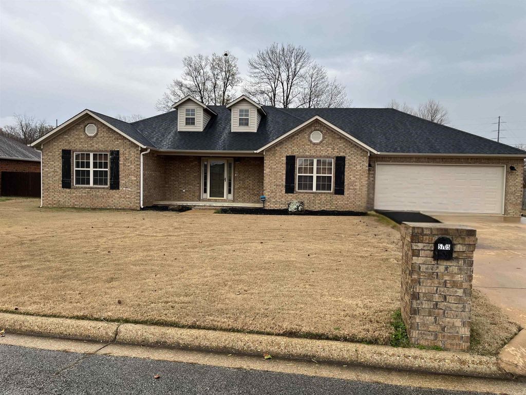 5705 S 27th, Paragould, AR 72450