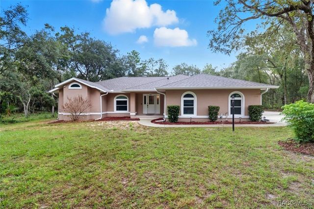 3535 N Indianhead Road, Hernando, FL 34442