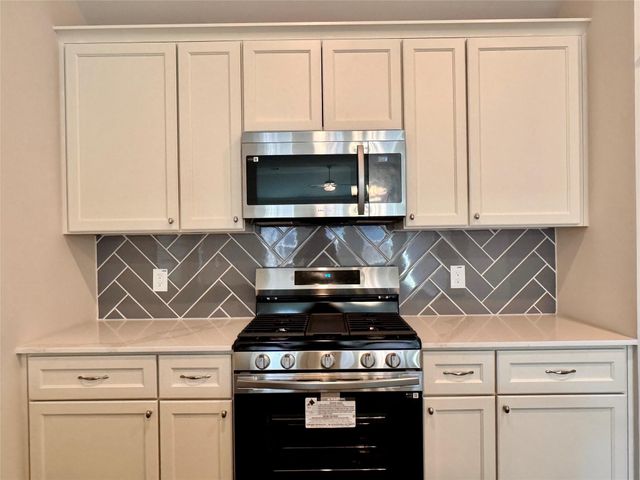 135 County Road 51030, Cleveland, TX 77327