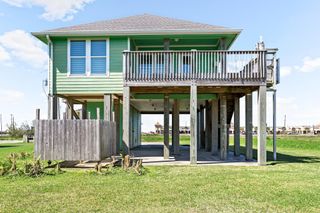 2210 Ling, Crystal Beach, TX 77650