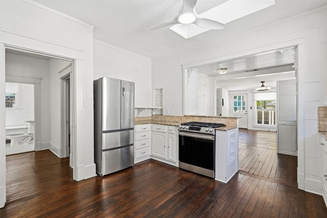 1932 5th Avenue, Fort Worth, TX 76110