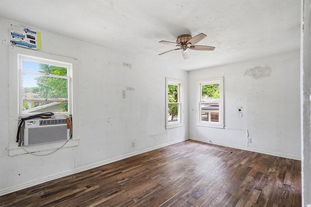 1932 5th Avenue, Fort Worth, TX 76110