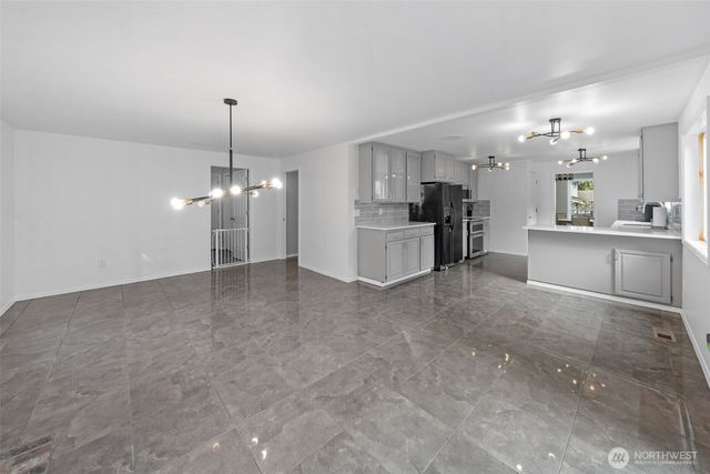 6302 81st Street E, Puyallup, WA 98371