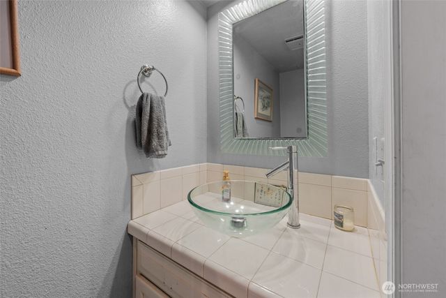 6302 81st Street E, Puyallup, WA 98371